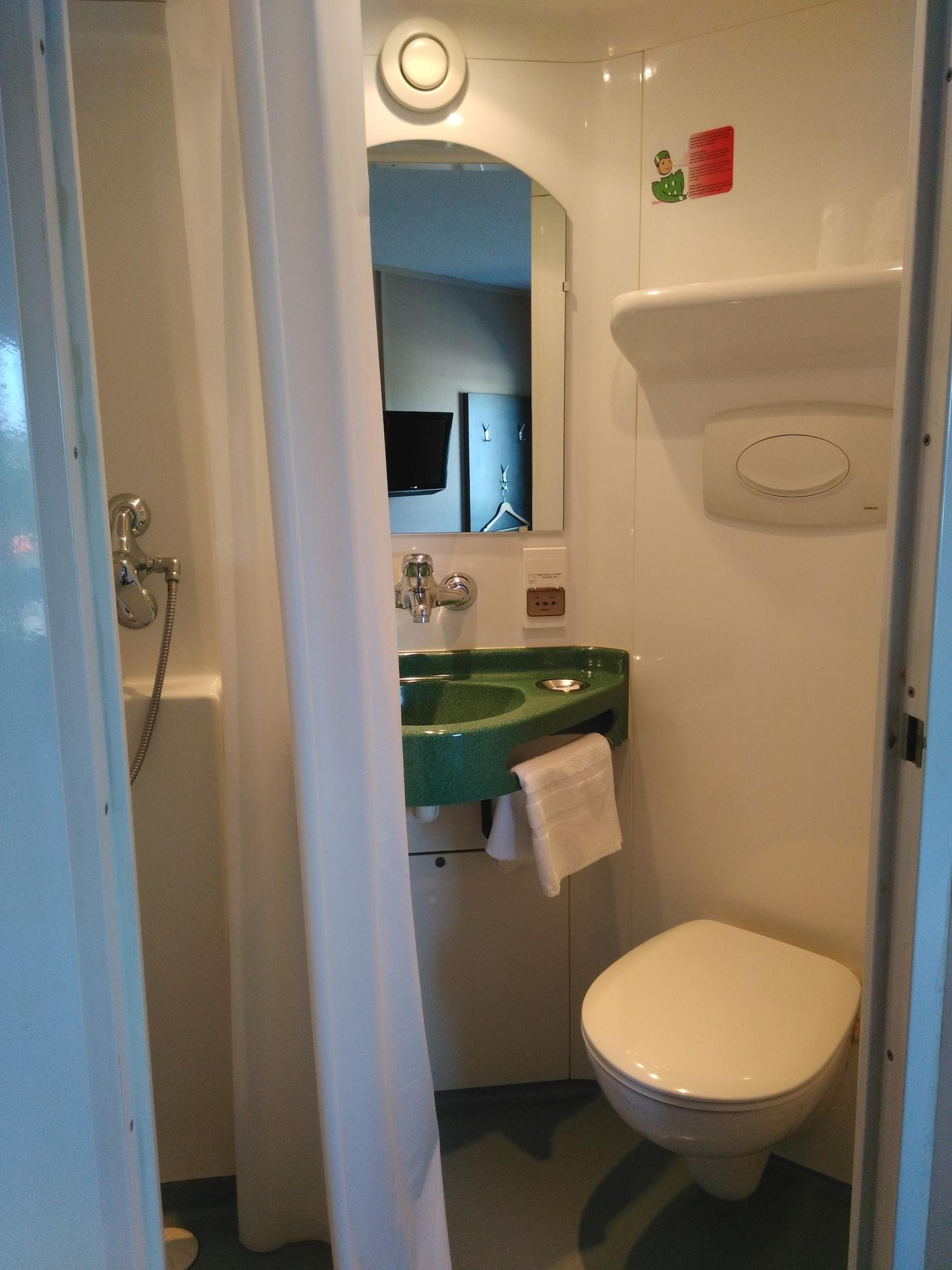 Fasthotel Le Mans Nord Fh Confort Saint-Saturnin  Kültér fotó