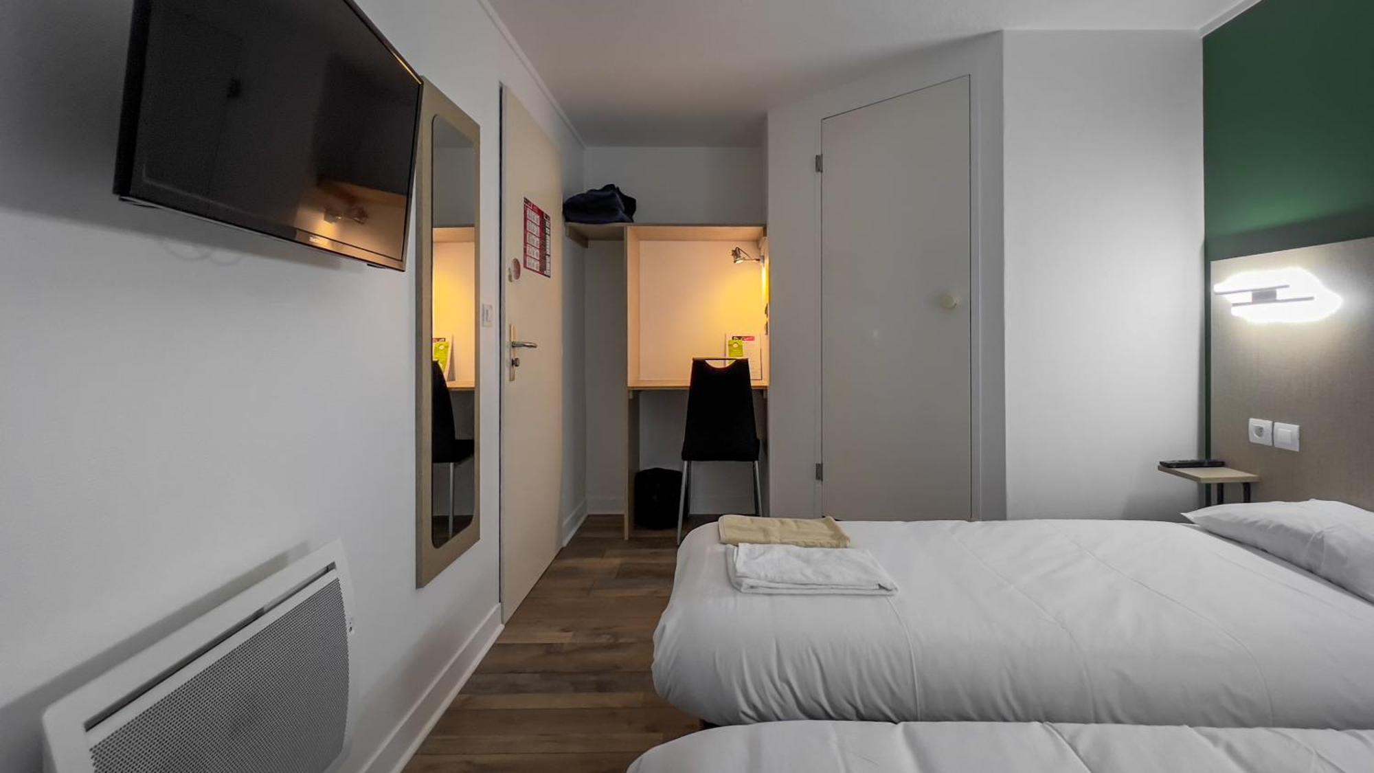 Fasthotel Le Mans Nord Fh Confort Saint-Saturnin  Kültér fotó